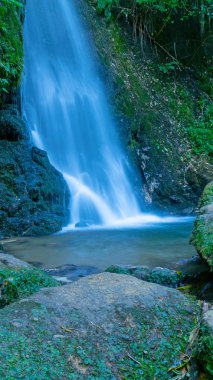 Mc Laren Falls Park uzun pozlama şelale efekti düzeltti