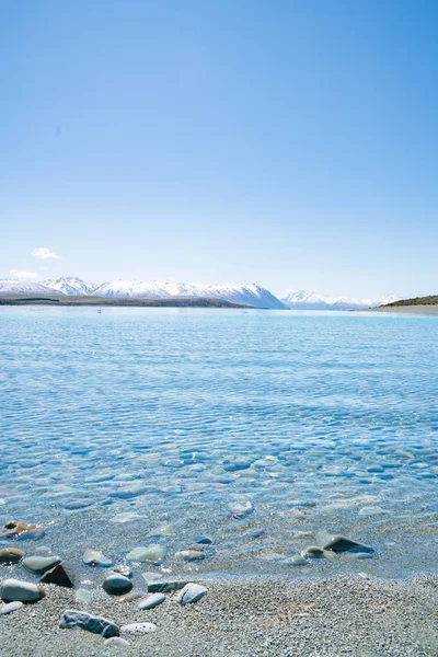 Clear Clean Shallow Water Pebbly Bottom Lake Tekapo Stunning Scenery — Stock Photo, Image