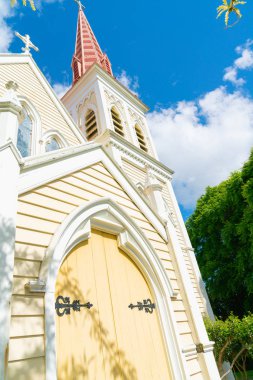 Çarpıcı on mimari detay pembe kilise çan kulesi