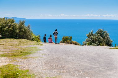 Küçük Grup Genç turistler Mount Maunganui için
