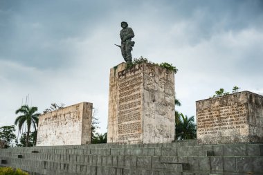 Santa Clara Küba dışında devrimci anıt