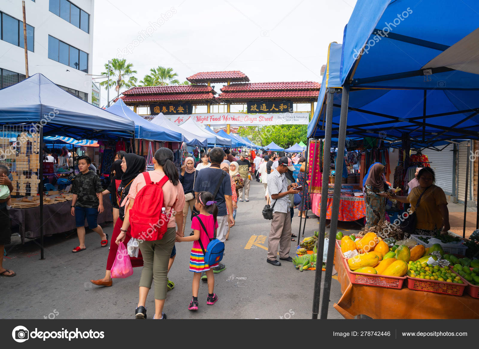 Street night market gaya Overcrowding alleged