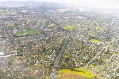 Auckland şehir hava, banliyö ve sanayi alanları aşağıda.