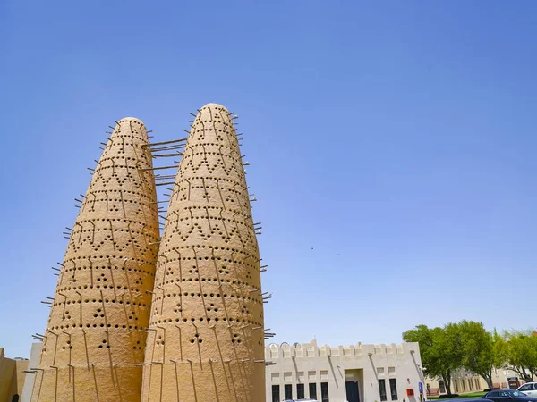 Berömda lerkärl Pigeon Towers i Katara Cultural Village — Stockfoto