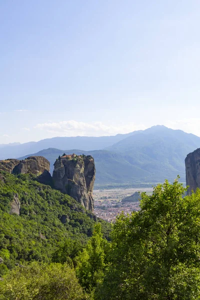 Géologie et énormes roches de Meteora . — Photo