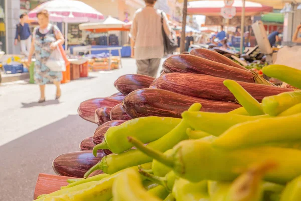 Vendedores de productos de mercado callejero puestos —  Fotos de Stock