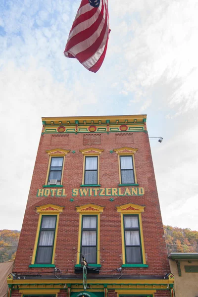 Jim Thorpe Usa Жовтня 2014 Вузька Структура Готелю Червоної Цегли — стокове фото