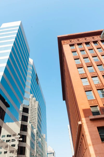 St. Louis Modern Mimari, Missouri, ABD 'de caddenin üzerinde yükselişte..