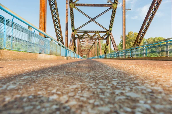 Levando Distância Nível Solo Old Chain Rocks Bridge Paltform Estrutura — Fotografia de Stock