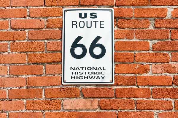 Route National Historic Highway Sign Red Brick Wall Galena カンザス州 — ストック写真