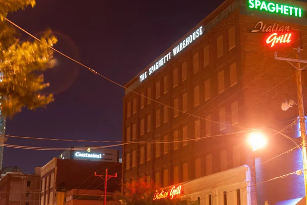 Оклахома Сіті Сша Вересня 2015 Bricktown Spaghetti Warehouse Night Illuninated — стокове фото