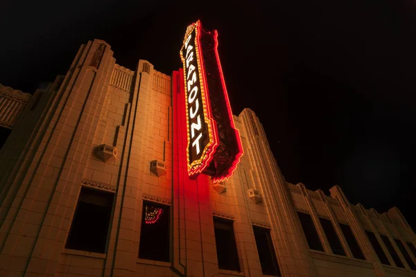 2015 Amarillo Usa September Urban Neon Signs Light Art Deco — 스톡 사진