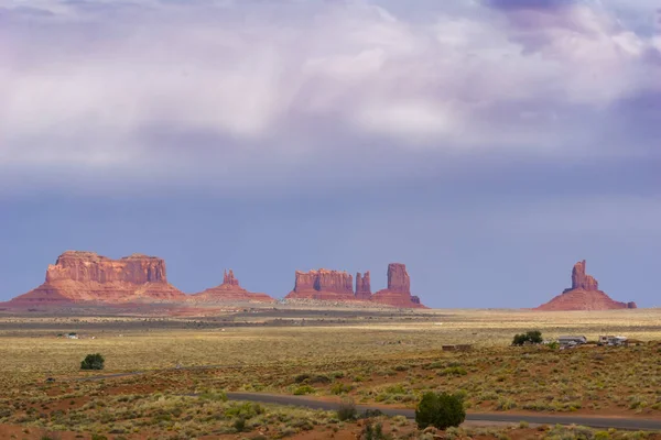 Monument Valley Famosa Paisagem Árida Areia Vermelha Com Excelentes Buttes — Fotografia de Stock