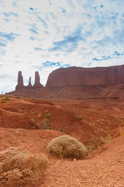 Monument Valley Impondo Estruturas Rochosas Afloramentos Geológicos Rochas Utah Eua — Fotografia de Stock