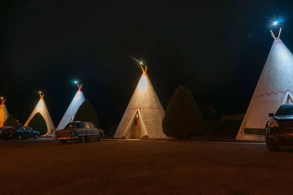 Holbrook Usa September 2015 Wigwam Motel Enheter Med Fordon Utanför — Stockfoto