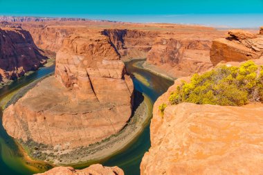Colorado Nehri 'ndeki dramatik ve manzaralı Horseshoe Virajı Arizona, ABD' de Büyük Kanyon 'un doğu kıyısında.