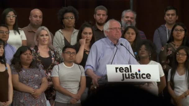 Bernie Sanders Says Failure Pay Shouldn Equal Jail Time June — Stock Video