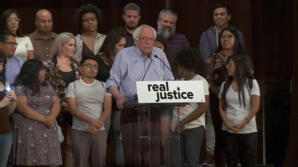 Bernie Sanders Talks Demanding Change June 2Nd 2018 Rally Justice — Stock Video