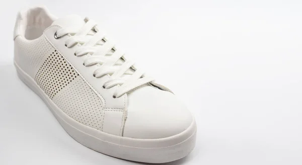 Witte Nieuwe Sneaker Schoen Close Witte Achtergrond — Stockfoto