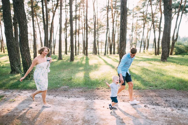 Cute Family Mom Dad Son Spend Fun Time Nature — Stock Photo, Image