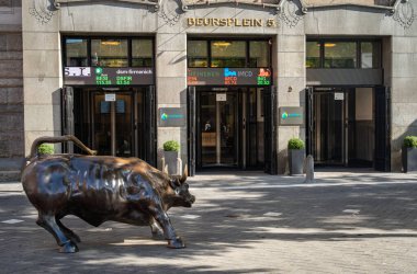 Amsterdam, Hollanda, 01.09.2025, Beursplein 5 'teki Euronext Amsterdam borsa binası
