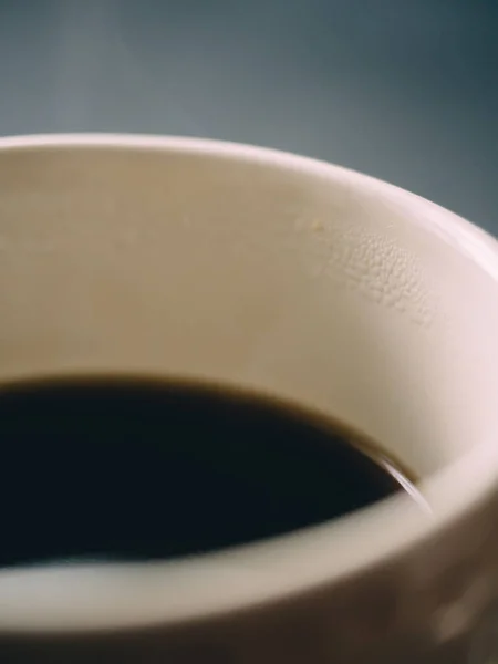 Чашка Горячего Черного Кофе Паром — стоковое фото