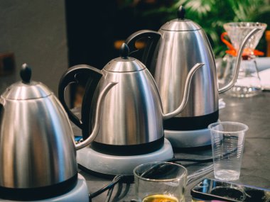 Profesyonel modern su ısıtıcılar cafe bar restaurant.