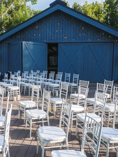 Cérémonie Mariage Avec Des Fleurs Extérieur Dans Jardin — Photo