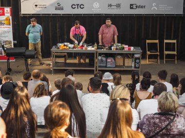 Kazan, Rusya - 11 Mayıs 2019. Gorkinskoye-Ometyevsk ormanında 