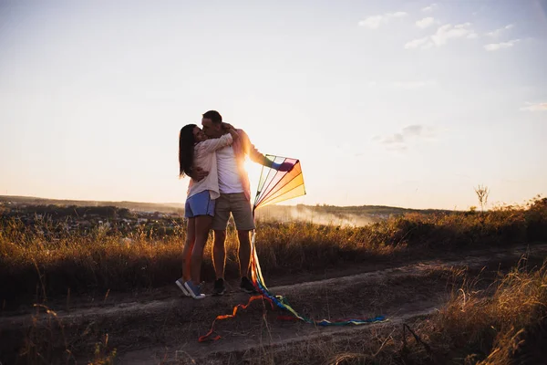 Schöne Paar Sind Glücklich Echte Emotionen Bei Der Jungen Familie — Stockfoto