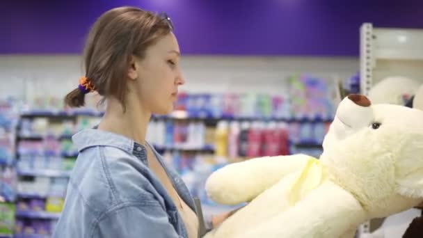 Фото сладких видео девушек с игрушками