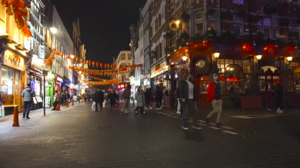 Китайський квартал у Лондоні вулиці прикраси вночі — стокове відео