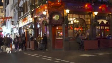Street cafe restaurants Chinatown London