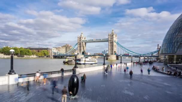 Time Lapse of Tower Bridge, black egg shaped sculpture on the South Bank and City Hall, The Scoop, London, UK — Stock Video