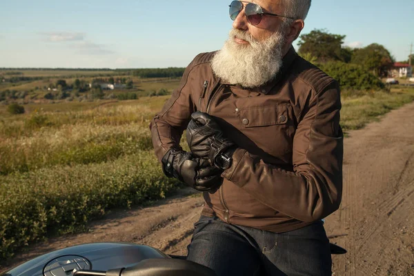 Retrato Idoso Livre Retrato Motociclista Velho — Fotografia de Stock