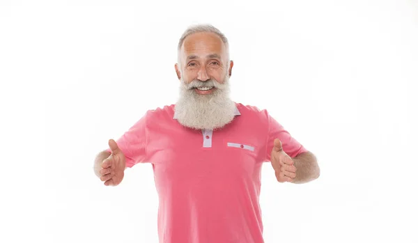 Feliz Sorridente Homem Barbudo Sênior Segurando Algo Imaginário Mão — Fotografia de Stock