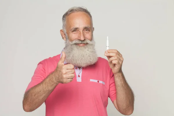 Uma Tecnologia Produto Tabaco Calor Não Queimadura Homem Que Prende — Fotografia de Stock