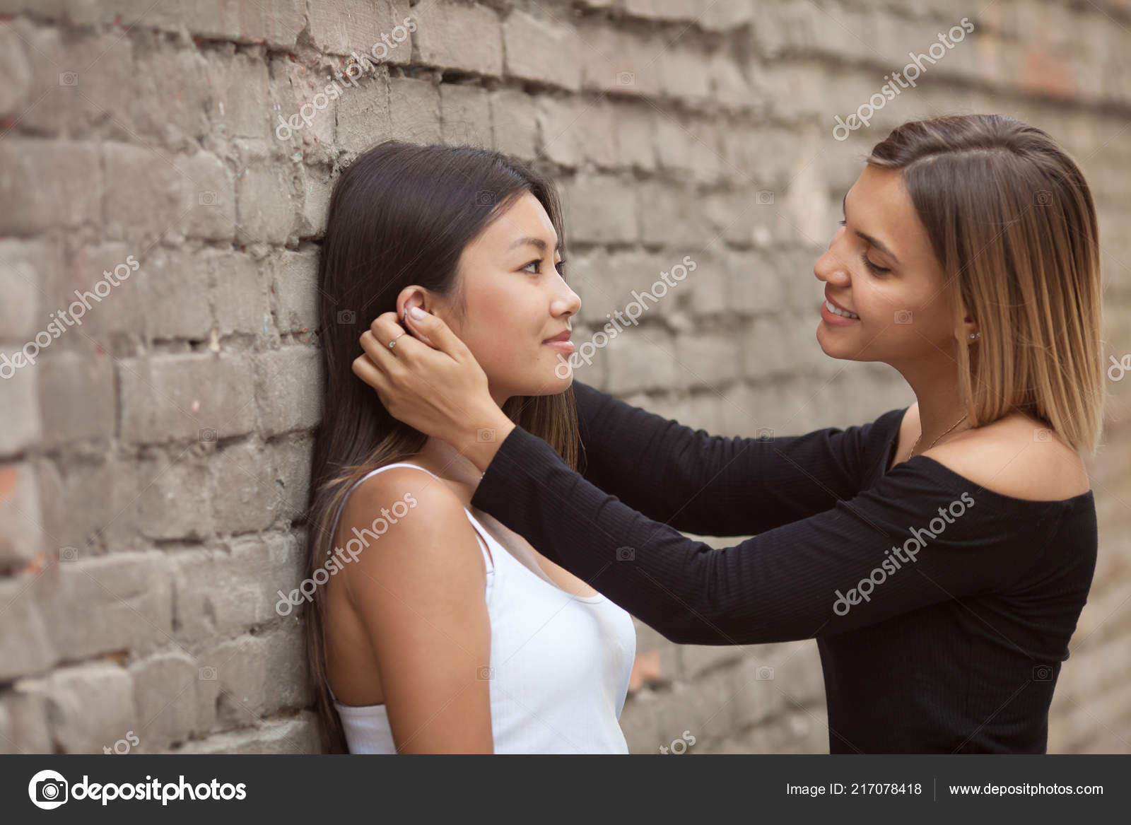 Teen Lesbian Outdoors