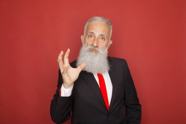 Kızgın üst düzey iş adamı disdained ifade ile