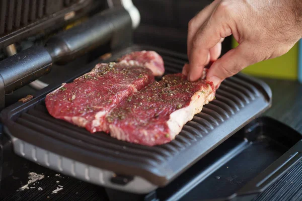 Elektrik kavurma et kızartma yakın çekim