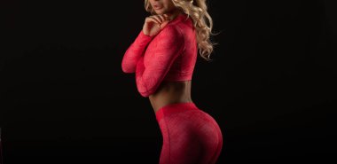 Güzel Ince Kadın Vücut. Fit Vücut, Yumuşak Cilt, Sıkı Kalça ve Sıkı Kalça ile Sağlıklı Kız Closeup. Eğitimli eşek.