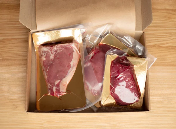 Diferentes Tipos Carne Fresca Cruda Filetes Cuchilla Carne Sobre Fondo —  Fotos de Stock