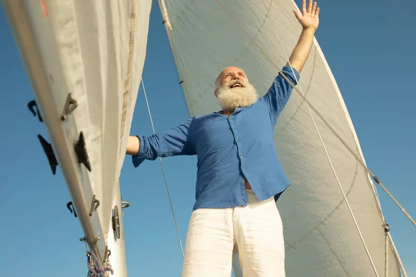 Sailing Age Tourism Travel People Concept Bearded Senior Man Sail — Stock Photo, Image