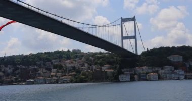 İstanbul 'da Fatih Sultan Mehmet Köprüsü