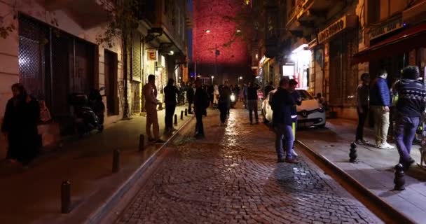 Blick auf den alten Galata-Turm bei Nacht — Stockvideo