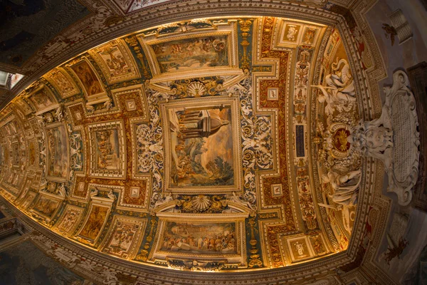 Plafond au Vatican, Cité du Vatican, Rome, Italie — Photo