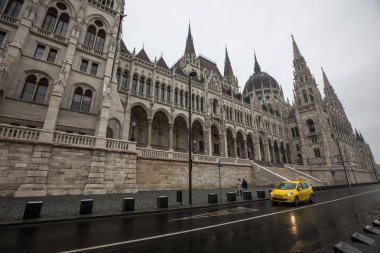 Budapeşte'de Macar parlamento binası dış görünüm