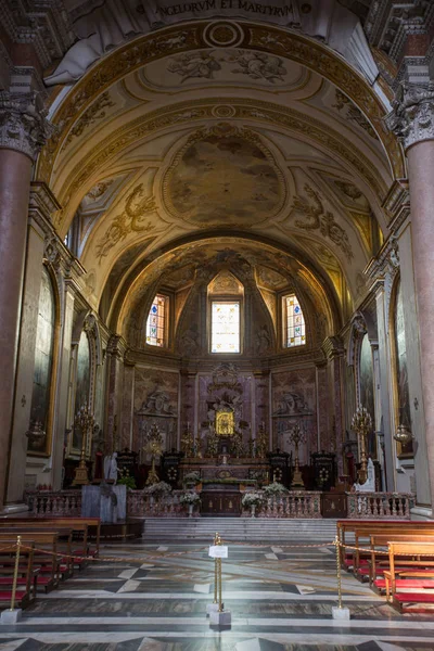 Una vista de la Basílica de Santa María de los Ángeles y el Marty — Foto de Stock