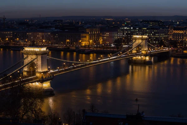 Aerial Budapest városi élet éjjel — Stock Fotó