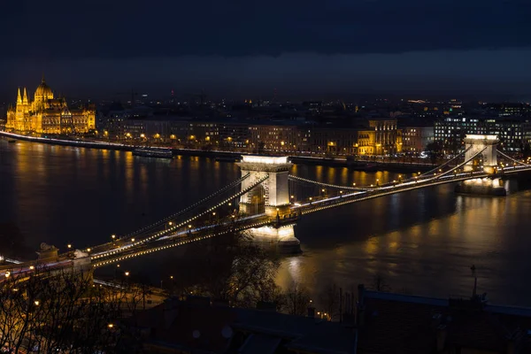 Aerial view of Budapest city scene at night time — Stock Photo, Image